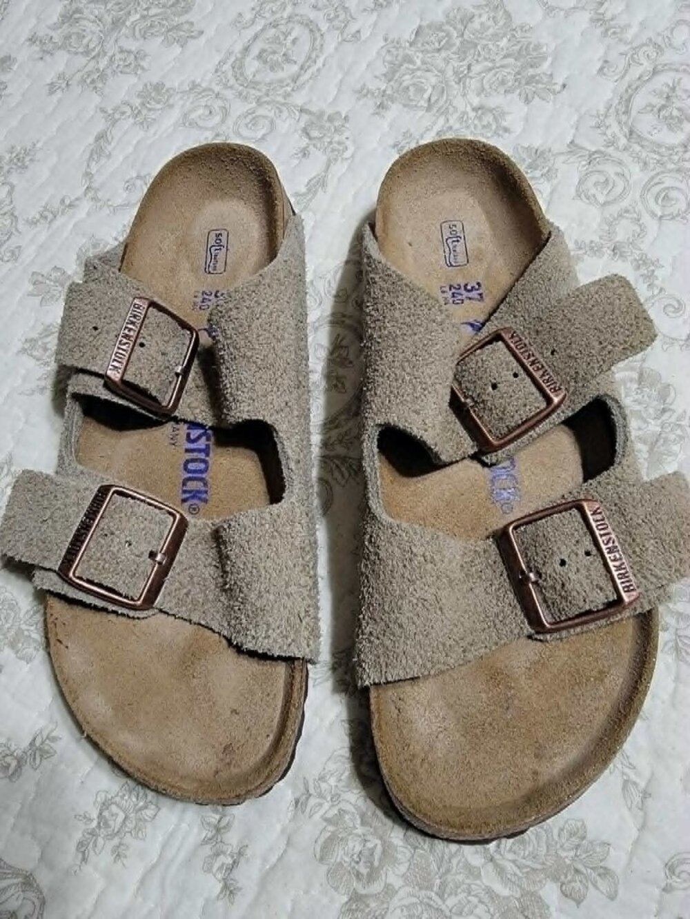 Birkenstock Arizona Suede Soft Footbed Sandal, LIKE NEW